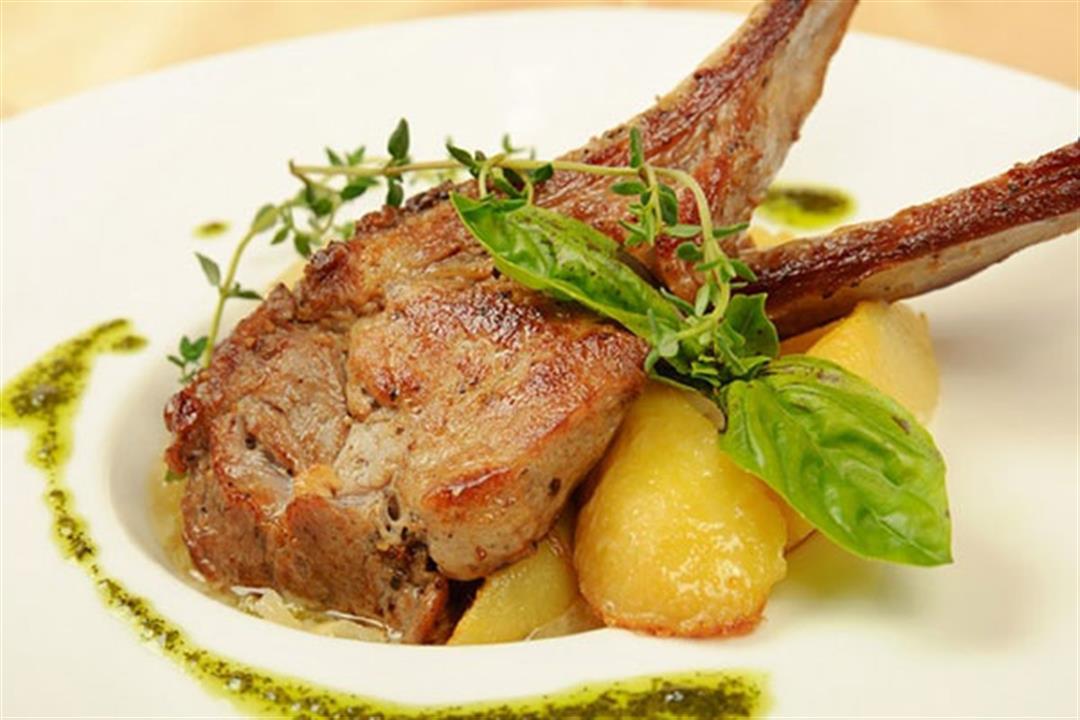 لحم الضان والبطاطس