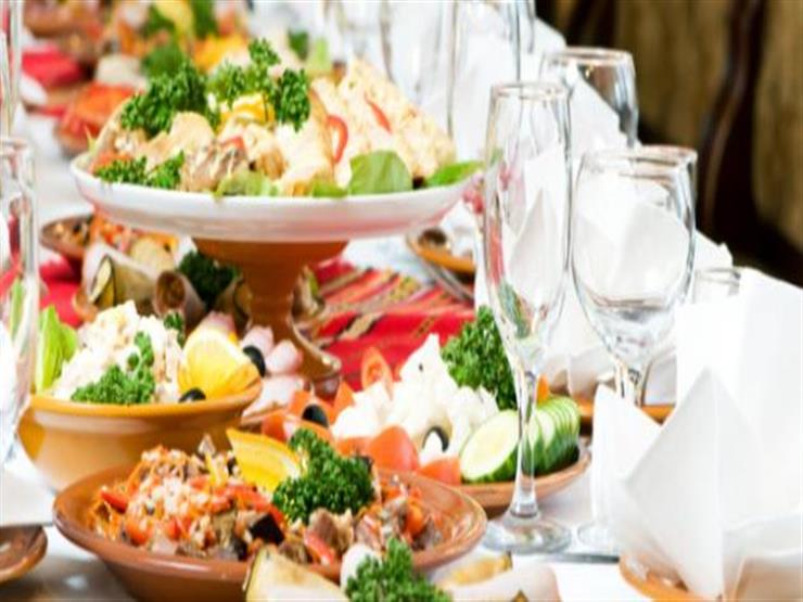 هل ينتقل كورونا بالطعام؟