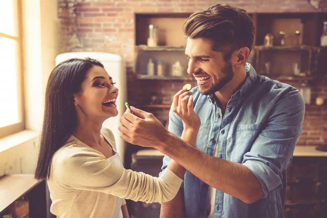 تناول الطعام المتبقي من الآخرين