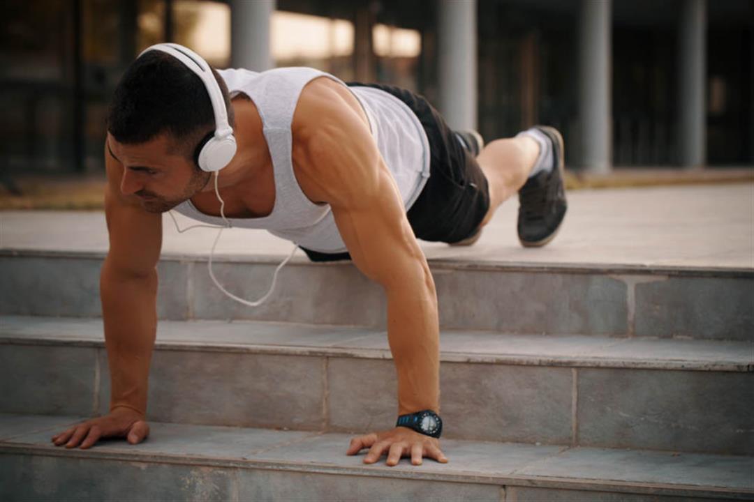 سماع الموسيقى أثناء ممارسة الرياضة