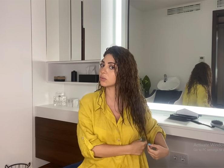 قصّت شعرها بنفسها.. ميريام فارس تنشر فيديو لـ"الجريئات" قصّت شعرها بنفسها.. ميريام فارس تنشر فيديو لـ"الجريئات"