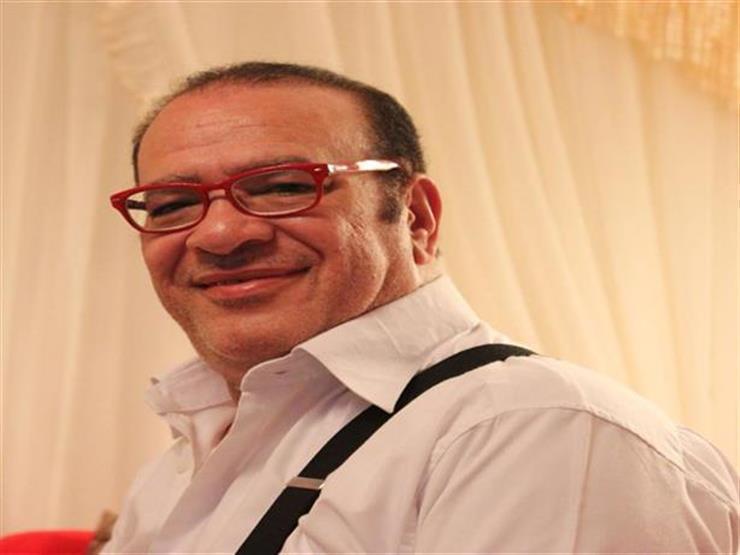 "رايح ياكل عيش ياكل على قفاه ليه".. صلاح عبدالله يكتب قصيدة في شاب واقعة الكويت "رايح ياكل عيش ياكل على قفاه ليه".. صلاح عبدالله يكتب قصيدة في شاب واقعة الكويت