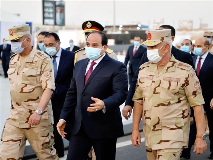السيسى يشيد بنجاحات القوات المسلحة في فرض التوازن الاستراتيجي بالمنطقة السيسى يشيد بنجاحات القوات المسلحة في فرض التوازن الاستراتيجي بالمنطقة