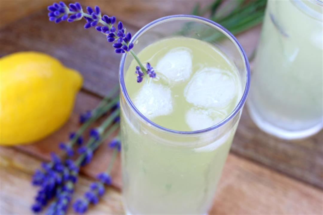 عصير الليمون باللافندر