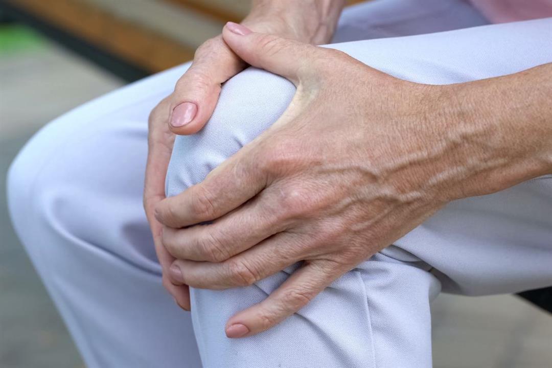 بخلاف التقدم في العمر.. 8 عوامل تعرّضك للإصابة بخشونة الركبة