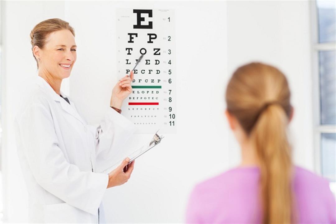 يغنيك عن طبيب العيون.. اختبار تفاعلي جديد من "الكونسلتو" لقياس النظر