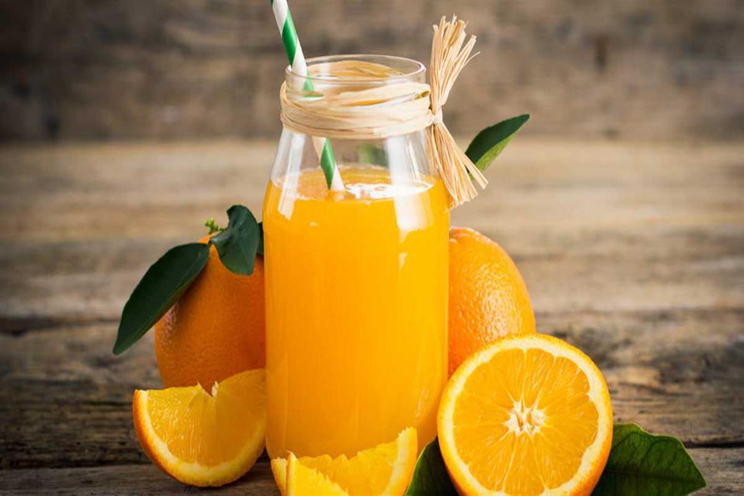 دراسة: تناول عصير البرتقال يزيد فرص الإصابة بهذا المرض