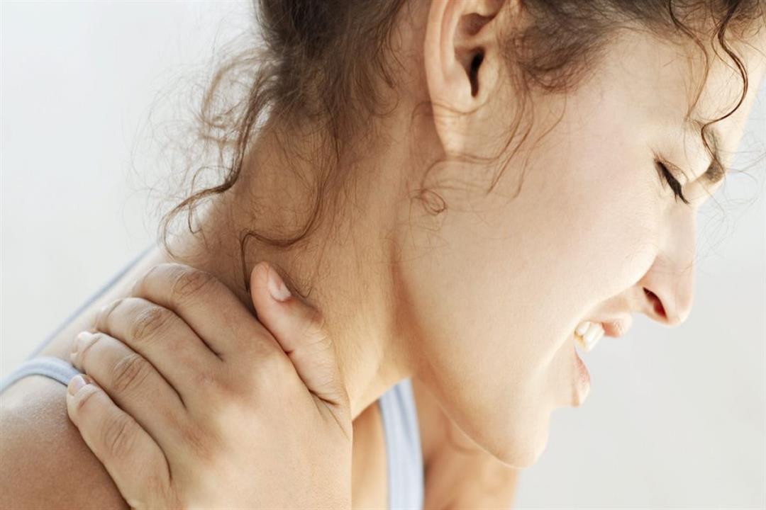 تعاني من الألم المزمن؟.. 7 عوامل قد تكون السبب