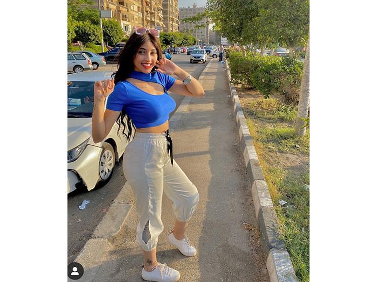 تأييد حبس منار سامي " فتاة التيك توك" ٣ سنوات مع الشغل تأييد حبس منار سامي " فتاة التيك توك" ٣ سنوات مع الشغل