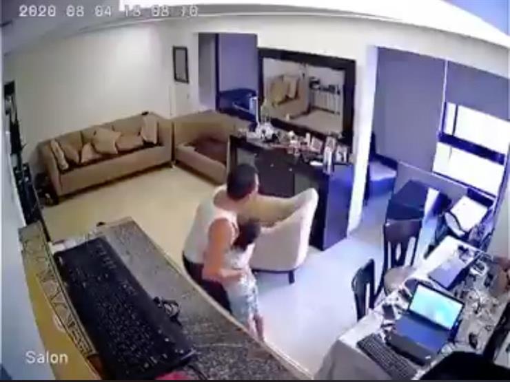 الألم مستمر.. كواليس فيديو إنقاذ أب لبناني صغيره من انفجار بيروت الألم مستمر.. كواليس فيديو إنقاذ أب لبناني صغيره من انفجار بيروت