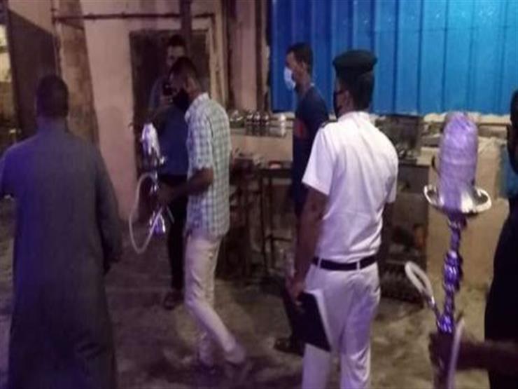 قدم الشيشة لرواده.. ضبط صاحب مقهى في الشرقية قدم الشيشة لرواده.. ضبط صاحب مقهى في الشرقية