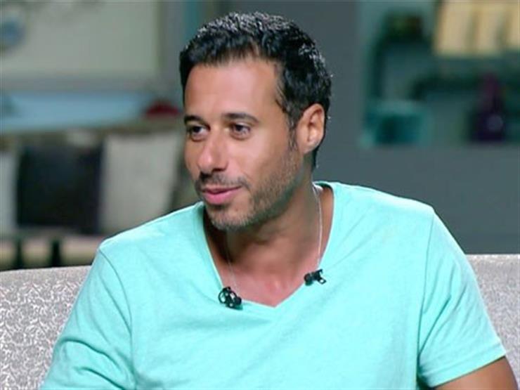 عن تتويج الأهلي بطلا لأفريقيا.. السعدني: "بقالي كتير مفرحتش كده" عن تتويج الأهلي بطلا لأفريقيا.. السعدني: "بقالي كتير مفرحتش كده"