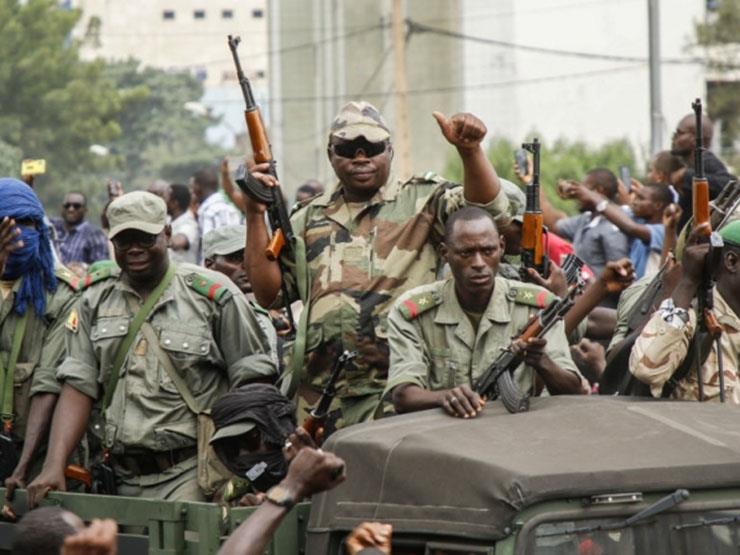 انقلاب عسكري جديد في مالي والجهاديون يعودون للمشهد