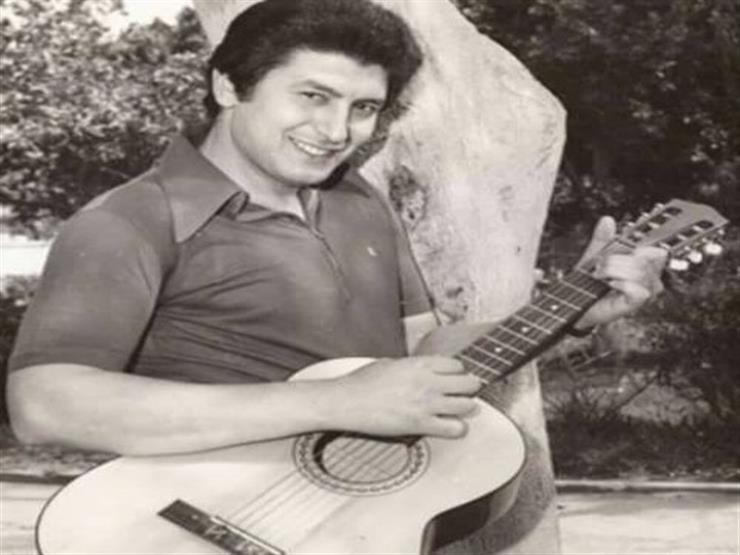 أسرة عمر خورشيد تستقبل العزاء فيه بعد 40 عاما على الوفاة أسرة عمر خورشيد تستقبل العزاء فيه بعد 40 عاما على الوفاة