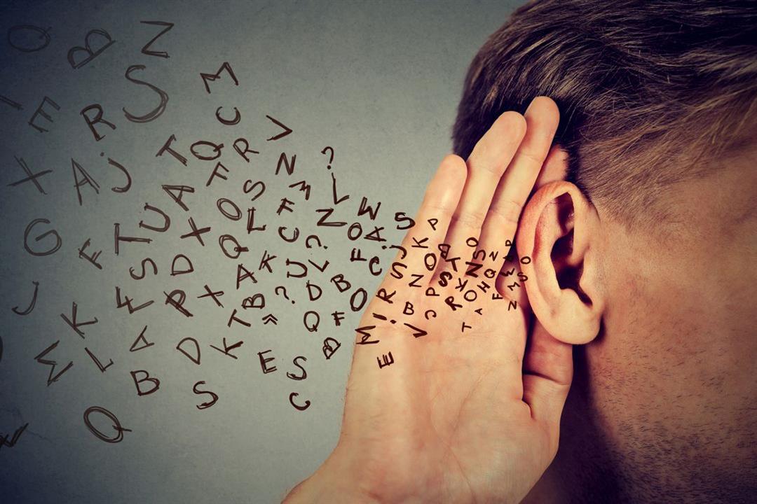 احذر الهاند الفري.. 4 عادات خاطئة تهددك بضعف السمع