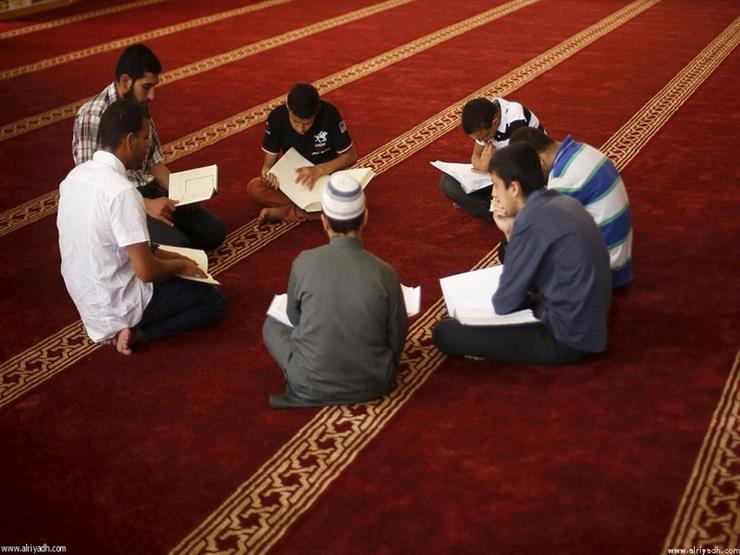 بالفيديو| علي جمعة يوضح حكم إقامة مجلس ذكر وقراءة القرآن في سنوية المتوفى بالفيديو| علي جمعة يوضح حكم إقامة مجلس ذكر وقراءة القرآن في سنوية المتوفى