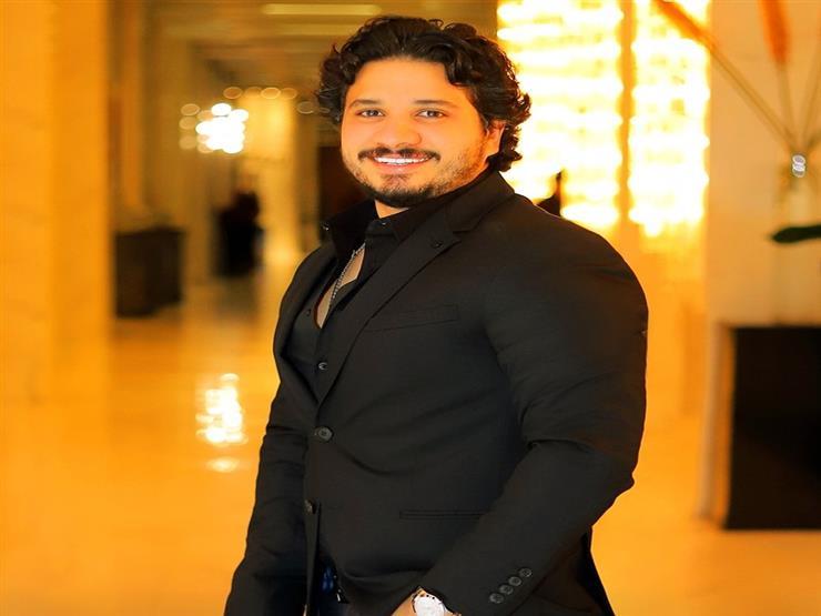 فيديو| مصطفى حجاج يستعرض مهاراته الرياضية في "الجيم" فيديو| مصطفى حجاج يستعرض مهاراته الرياضية في "الجيم"