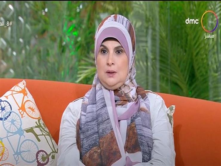بطلة فيلم الحفيد تعترف بحبها لـ"حسين فهمي" على الهواء- فيديو