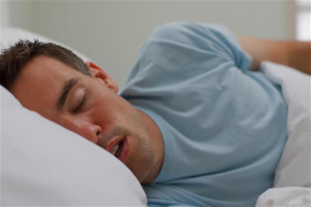 دراسة: النوم أقل من 7 ساعات في اليوم يزيد فرص الإصابة بكورونا