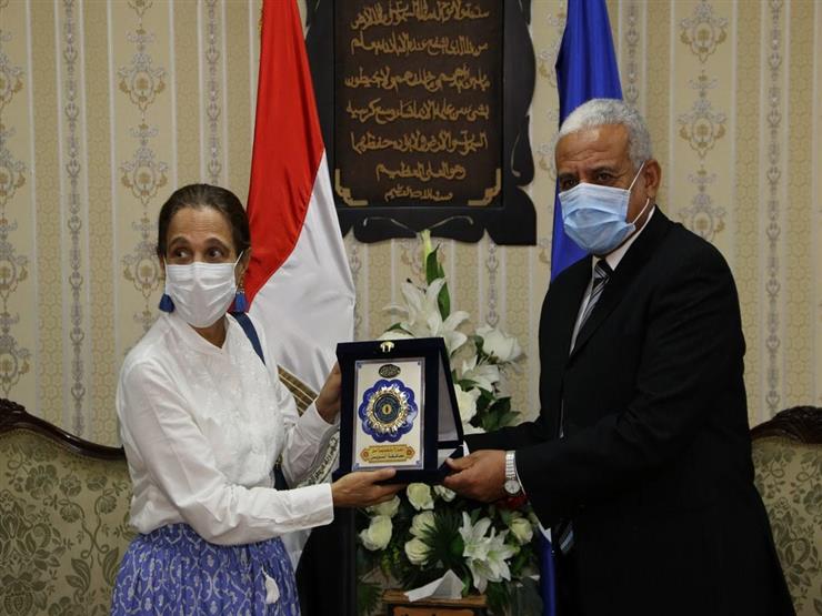 محافظ السويس يلتقي سفيرة كولومبيا لبحث فرص الاستثمار محافظ السويس يلتقي سفيرة كولومبيا لبحث فرص الاستثمار