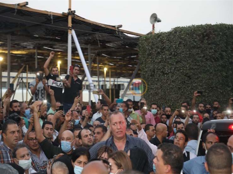 محافظ الشرقية ممدوح غراب في جنازة محمد فريد خميس