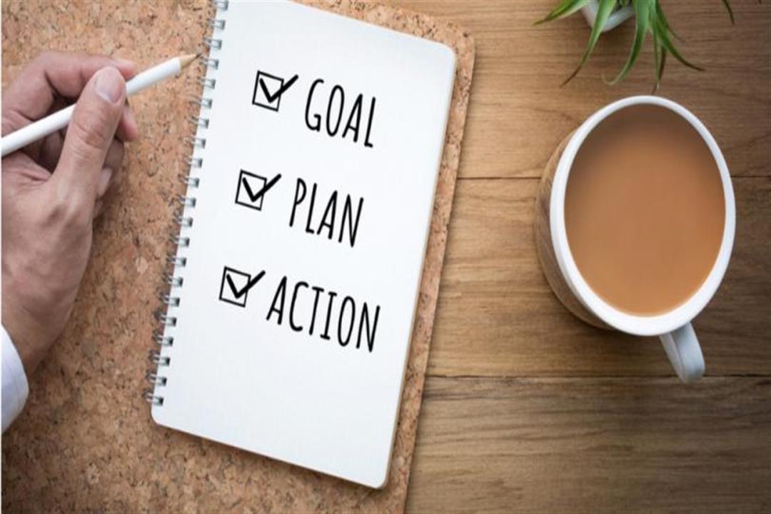 new-year-2018-goalplanaction-text-on-notepad-picture-id864384262