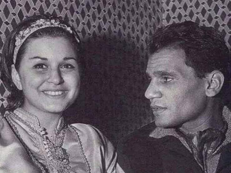 بالفيديو| هل تزوج عبدالحليم حافظ من سعاد حسني؟.. سمير صبري يجيب بالفيديو| هل تزوج عبدالحليم حافظ من سعاد حسني؟.. سمير صبري يجيب