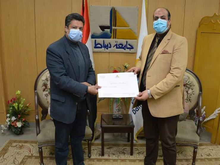 "الشربيني" وكيلًا لشئون الدراسات العليا بآداب جامعة دمياط "الشربيني" وكيلًا لشئون الدراسات العليا بآداب جامعة دمياط