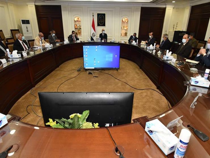 وزير الإسكان يترأس اجتماع لجنة متابعة تنفيذ المبادرة الرئاسية "حياة كريمة" وزير الإسكان يترأس اجتماع لجنة متابعة تنفيذ المبادرة الرئاسية "حياة كريمة"
