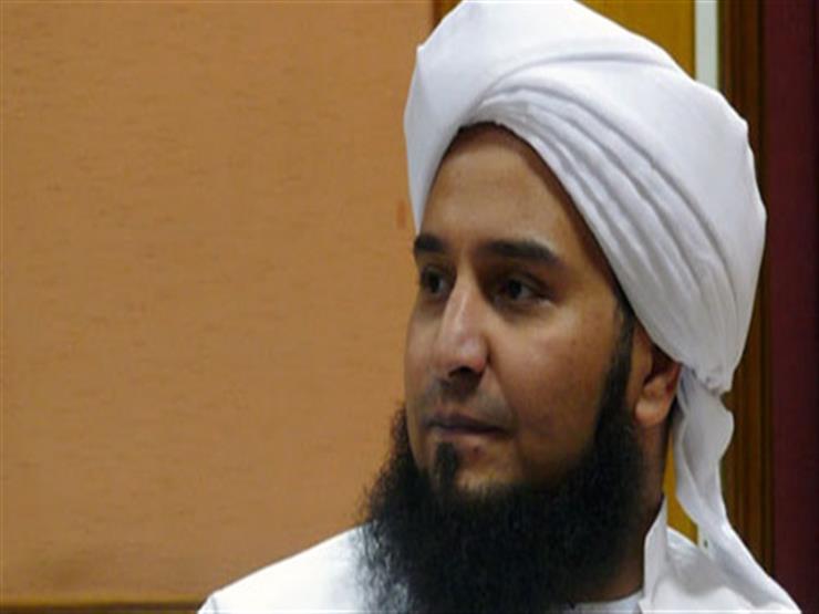 الحبيب الجفري يصل مسجد الباقيات الصالحات للمشاركة في تشييع جثمان الدكتورة عبلة الكحلاوي الحبيب الجفري يصل مسجد الباقيات الصالحات للمشاركة في تشييع جثمان الدكتورة عبلة الكحلاوي