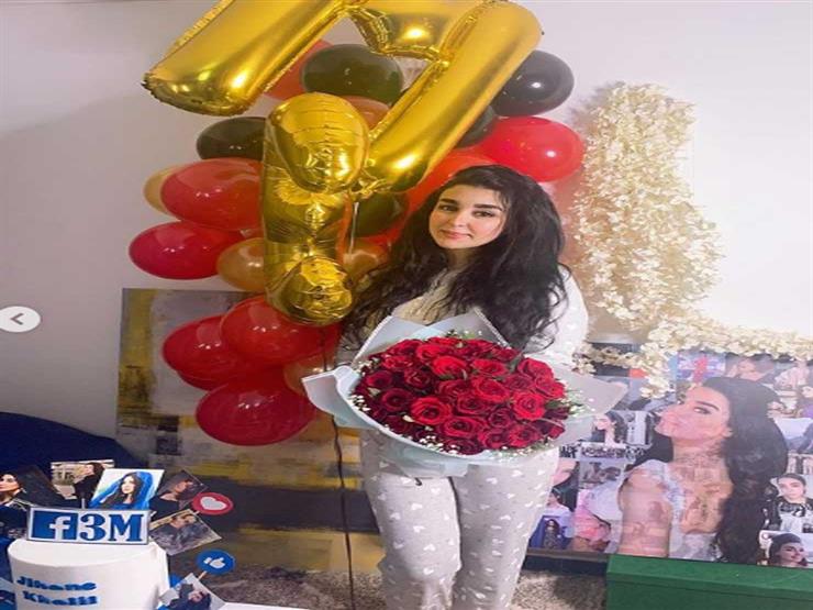 جيهان خليل تحتفل على "فيسبوك" لهذا السبب جيهان خليل تحتفل على "فيسبوك" لهذا السبب