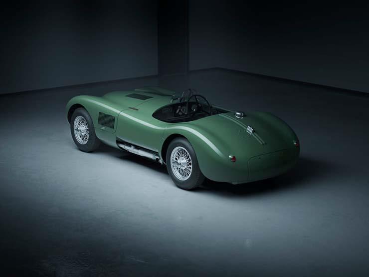 صورة جاجوار “C-type”.. إعادة إحياء سيارة عمرها 70 عاماً (صور)