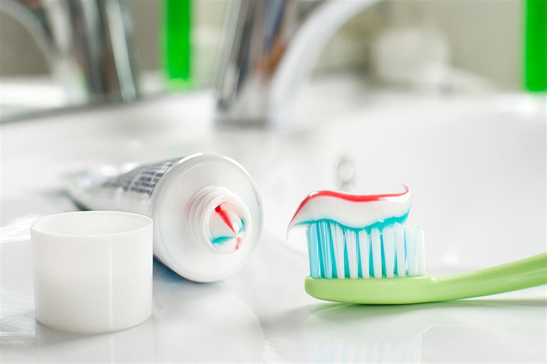 9 أضرار صحية محتملة لمعجون الأسنان.. إليك كيفية اختياره