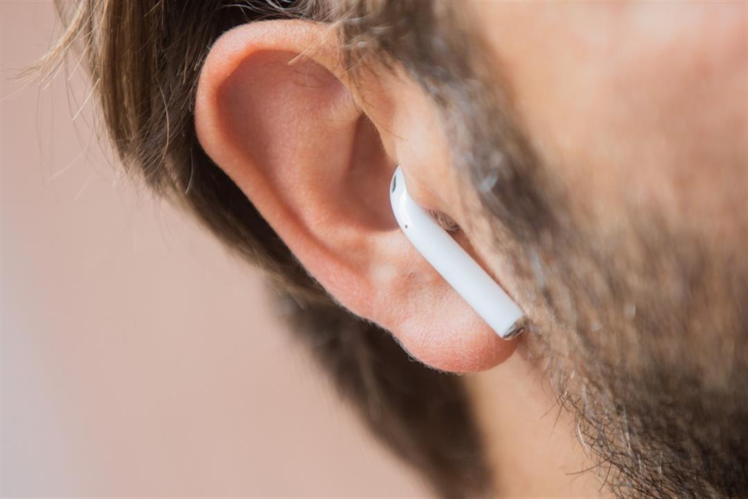 قد تؤدي لفقدان السمع.. هكذا تؤثر السماعات اللاسلكية على أذنك