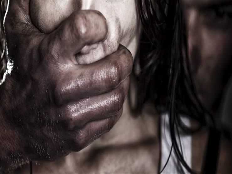 صرخة أنثى بعد منتصف الليل.. كواليس اغتصاب كوافيرة في الهرم صرخة أنثى بعد منتصف الليل.. كواليس اغتصاب كوافيرة في الهرم
