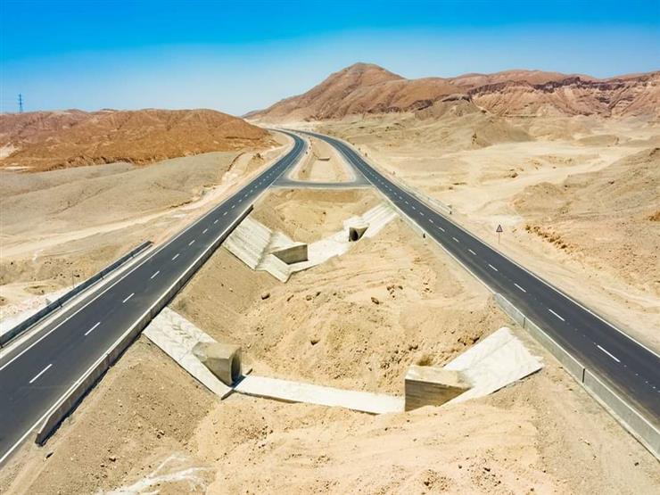 "معلومات الوزراء": ٨٦% من المواطنين راضون عن تطوير قطاع الطرق والكباري في مصر "معلومات الوزراء": ٨٦% من المواطنين راضون عن تطوير قطاع الطرق والكباري في مصر