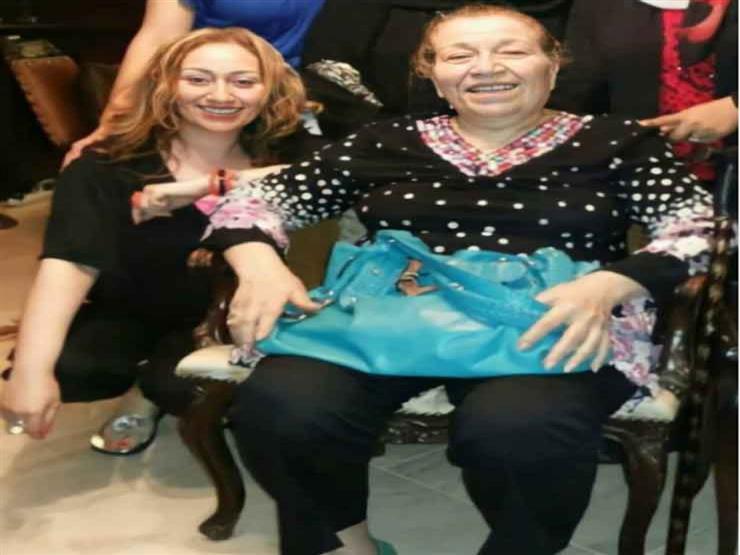 إيناس مكي تهنئ والدتها بعيد ميلادها إيناس مكي تهنئ والدتها بعيد ميلادها