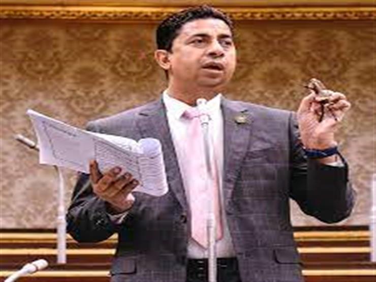 برلماني: الرئيس السيسي استطاع القضاء على مشكلة العشوائيات برلماني: الرئيس السيسي استطاع القضاء على مشكلة العشوائيات