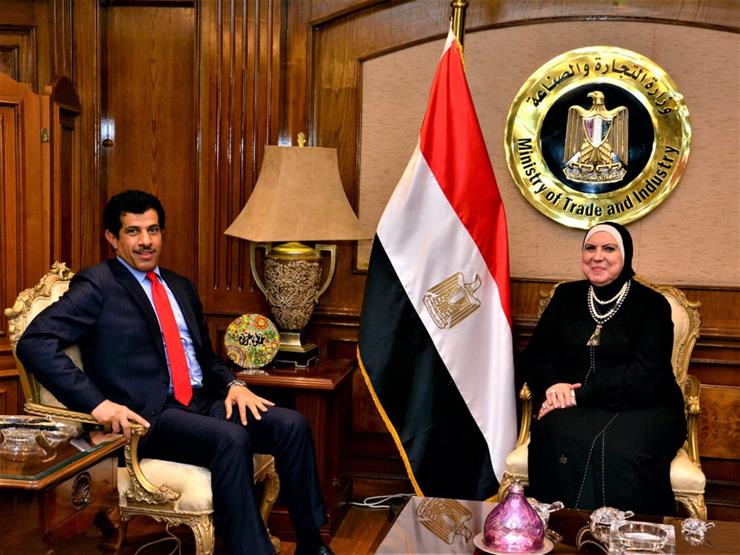 وزيرة الصناعة تبحث مع السفير القطري بالقاهرة تنمية وتطوير العلاقات الاقتصادية والتجارية والاستثمارية وزيرة الصناعة تبحث مع السفير القطري بالقاهرة تنمية وتطوير العلاقات الاقتصادية والتجارية والاستثمارية