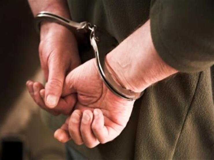 ضبط شخص أطلق النار على 3 آخرين في سوهاج ضبط شخص أطلق النار على 3 آخرين في سوهاج