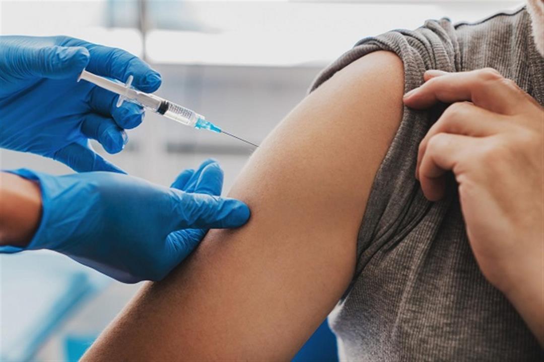 بخلاف لقاح الإنفلونزا.. تطعيمات يجب الحصول عليها في فصل الشتاء