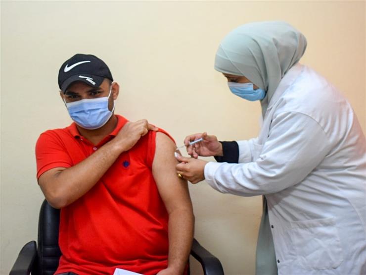  عوض تاج الدين: يمكن التطعيم بلقاحي كورونا والإنفلونزا في يوم واحد 