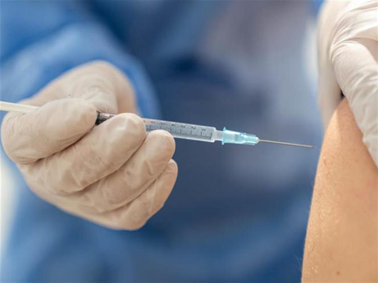 الصحة تكشف العلاقة بين تطعيم كورونا ودخول المستشفيات