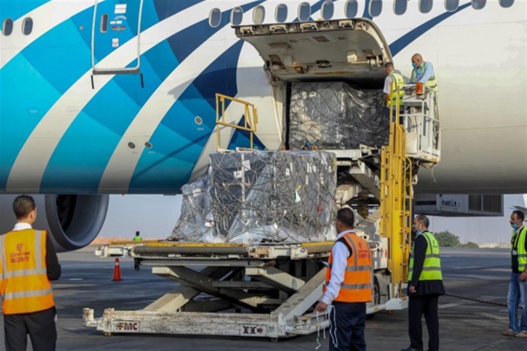 لحظة وصول الشحنة الأولى من لقاح موديرنا