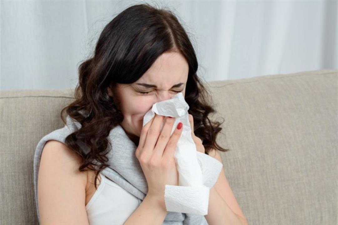 في موسم الإنفلونزا .. 5 إرشادات تحميك من نزلات البرد