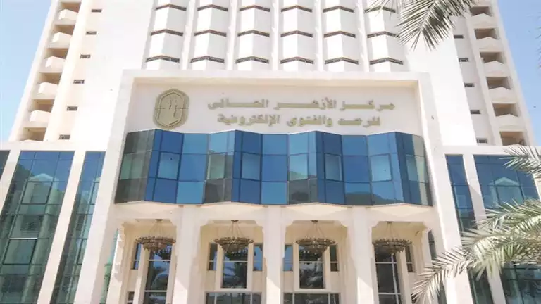 بعد وفاة الأب: هل للعم دور مع بنات أخيه كلفه الشرع به وفاءً وبرًّا وصلةً للرحم؟