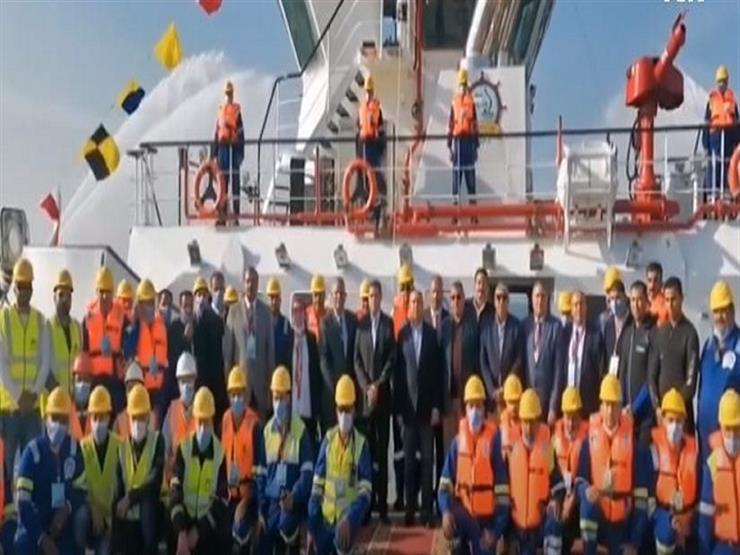 وزير النقل يرفع العلم على أحدث ثلاث قاطرات بحرية بأسطول الخدمات بميناء دمياط- فيديو