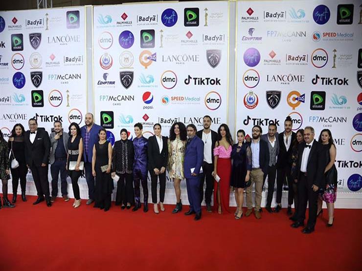 نجوم الفن في عرض “أبو صدام” بمهرجان القاهرة السينمائي.. درة