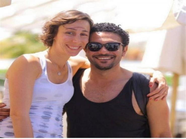 فستان لامع وبدلة.. أسر ياسين وزوجته في خامس أيام "القاهرة السينمائي"
