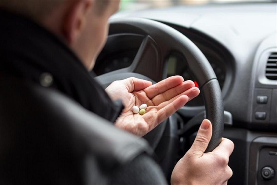 بعد حادث الشيخ زايد.. كيف تؤثر المخدرات على سائقي السيارات؟